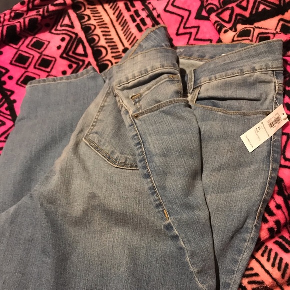 Old Navy jeans - Picture 2 of 2